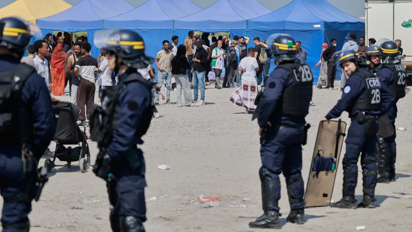 EU Agrees on Migration Policy Overhaul Including Deportations and External Detention Centers