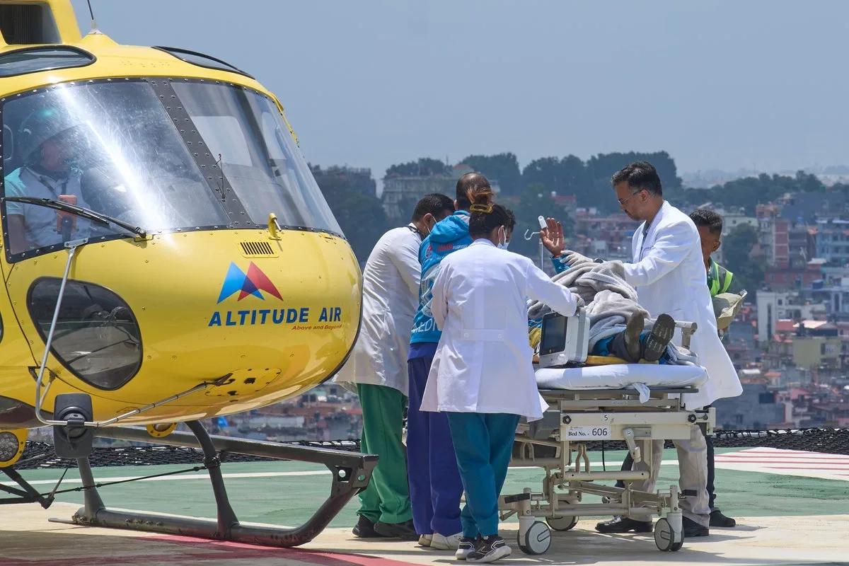 Everest Climber Dawa Sherpa Leaves ICU After Surviving Days Alone Near Summit