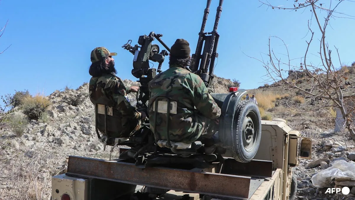 Explosions and gunfire heard in Kabul amid Afghan-Pakistani border clashes