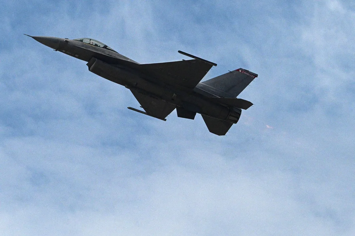 F-16 Fighter Jets Intercept Civilian Plane Near Trump Event in Geneva, Ohio