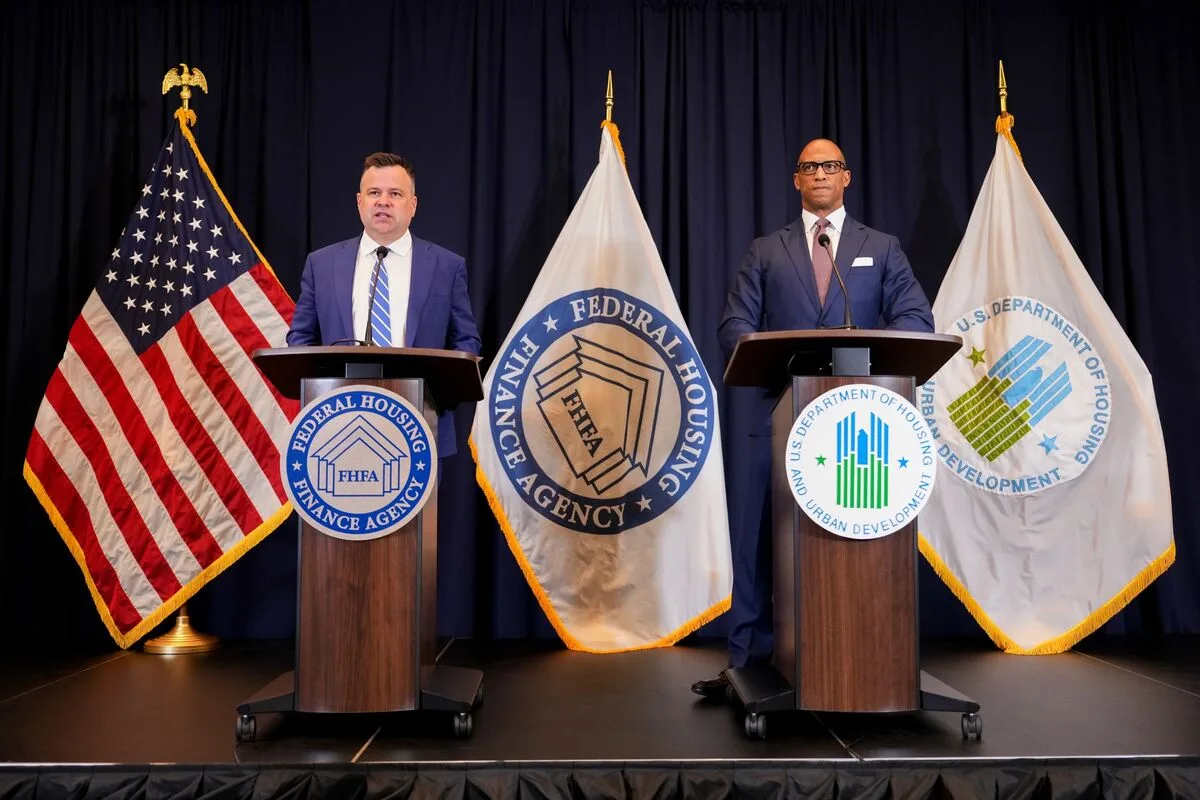 Fair Isaac Shares Drop After Fannie and Freddie Shift Credit Score Approach