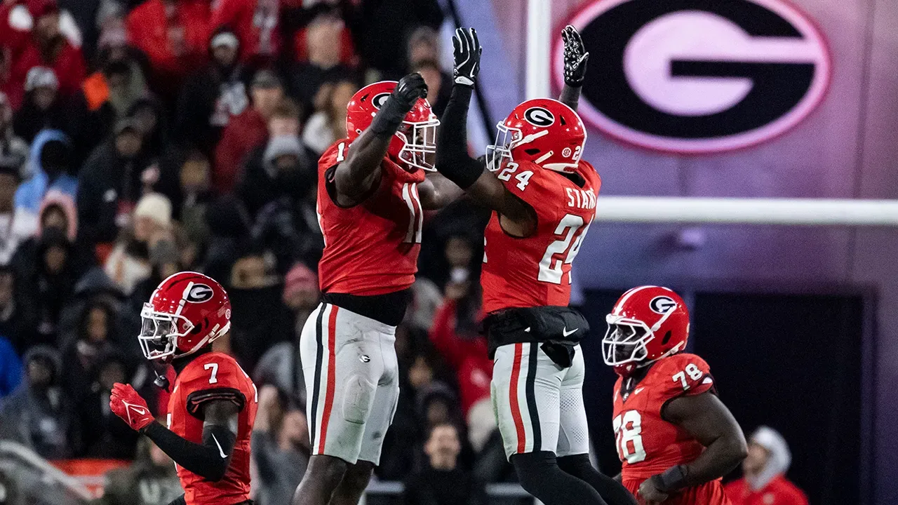Falcons' Jalon Walker Carted Off Practice Field With Apparent Leg Injury