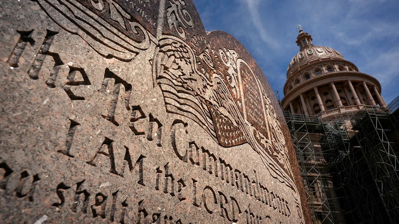 Federal Appeals Court Upholds Texas Law Requiring Ten Commandments in Classrooms