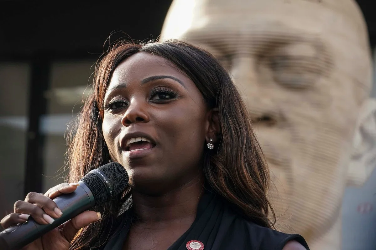 Federal Investigation Targets NYC Council Member and Hochul Aide Over Bribery Allegations