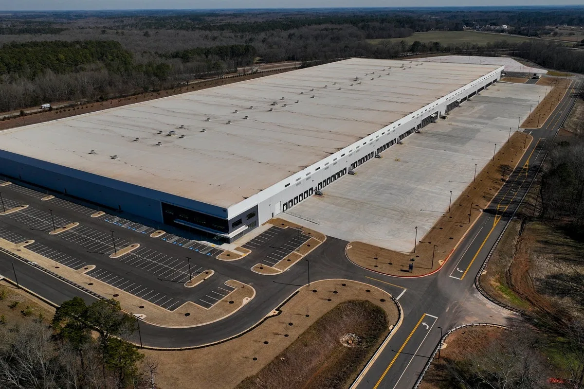 Federal Officials Abandon Plan to Use Warehouses for Immigrant Detention Expansion