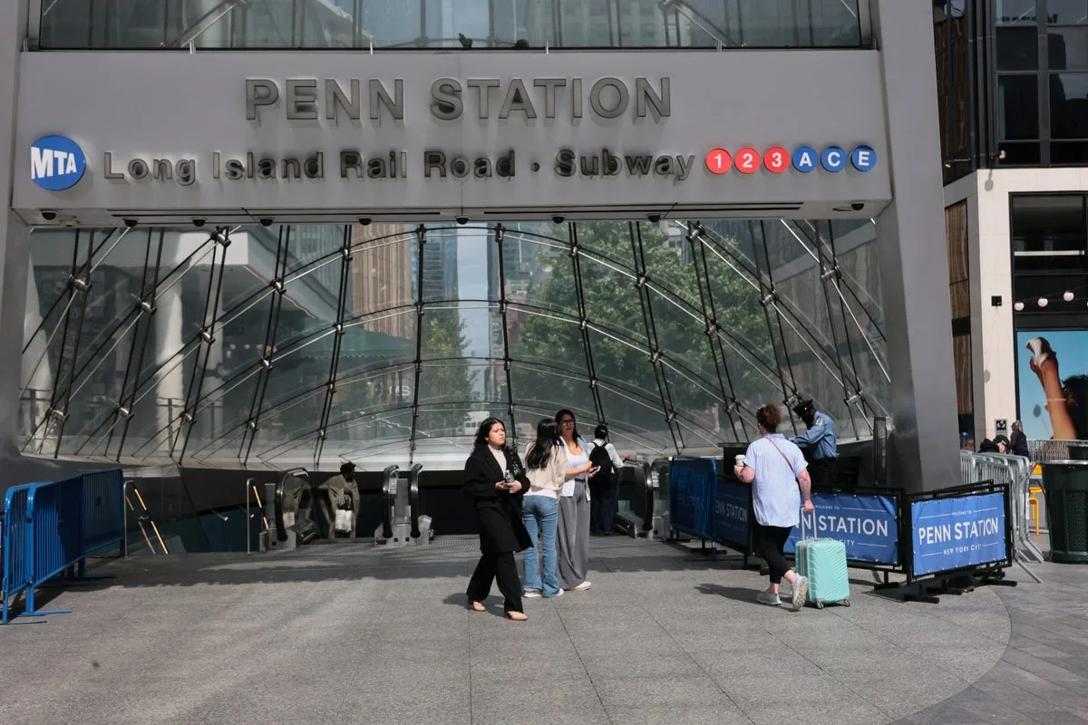 Fire at Penn Station Injures Five and Disrupts Rail Service Between NY and NJ