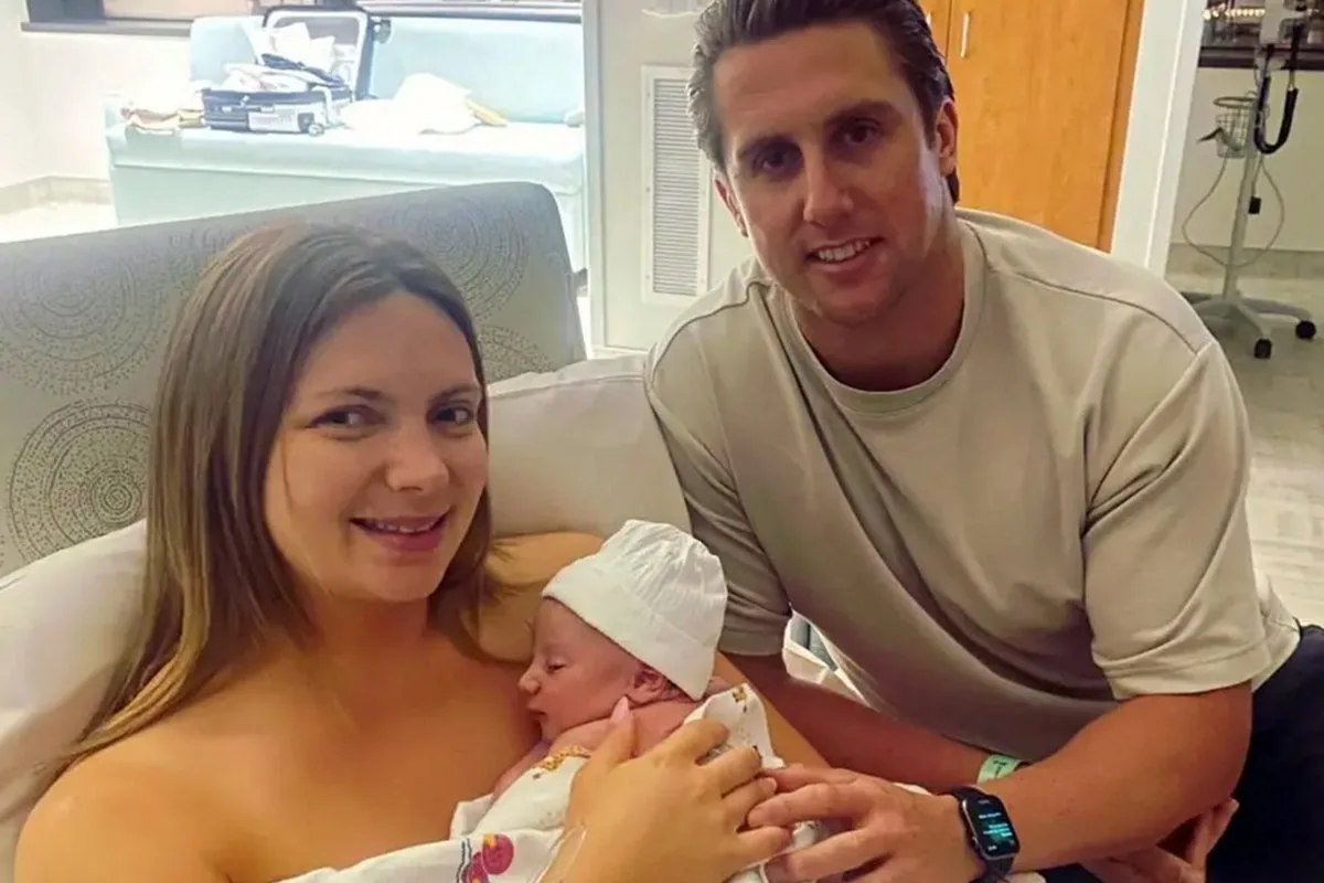 First UK Baby Undergoes In-Womb Surgery for Rare Gastroschisis Condition