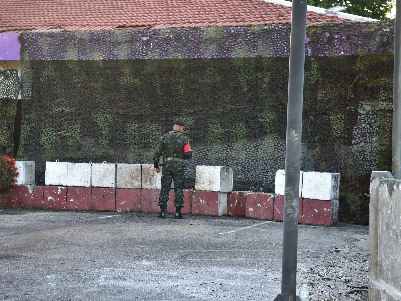 Five Soldiers Killed in Checkpoint Attack in Southern Thailand's Narathiwat Province