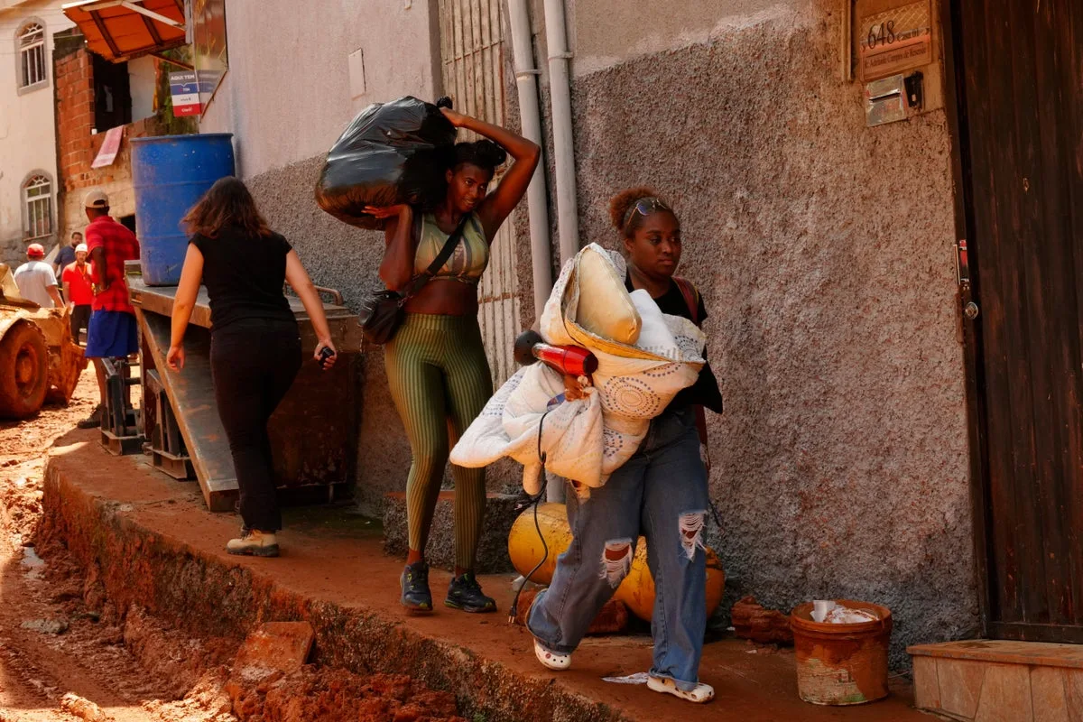 Floods and Landslides in Brazil's Minas Gerais Kill 64, Search Continues
