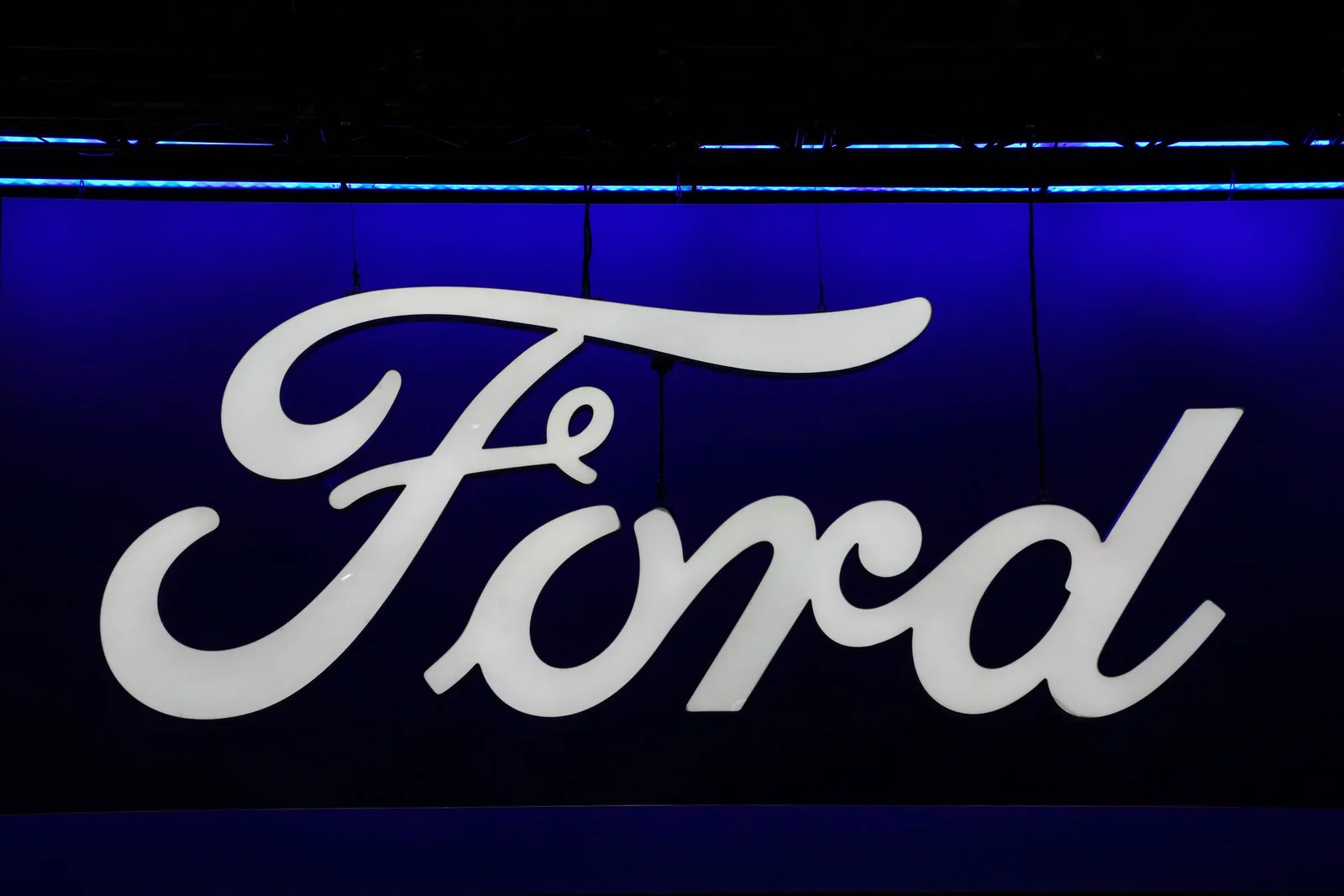 Ford and Geely Announce Joint Venture to Produce EVs at Spanish Plant