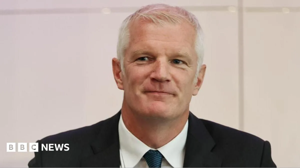 Former Defence Minister Al Carns Declines Offer to Return to Government