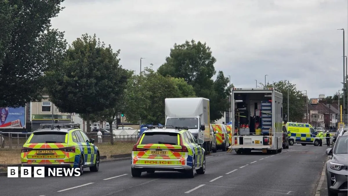 Four Men Die After Car Hits Lamppost on Liverpool Road in Huyton