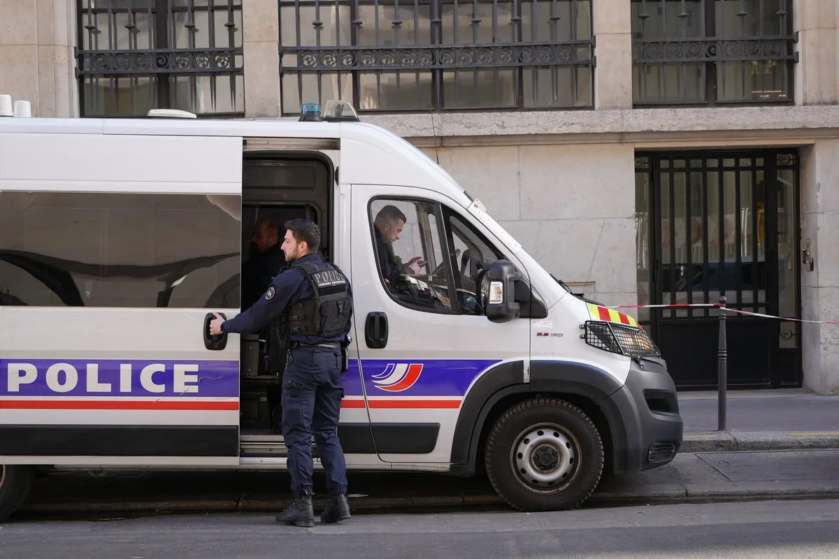 Four Suspects Investigated in Foiled Bomb Attempt Near Paris Bank of America Office