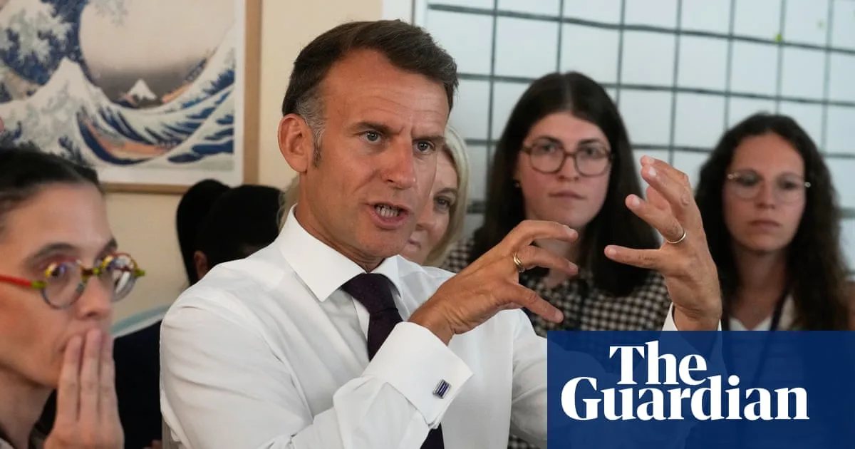 France Passes Law Banning Social Media Access for Children Under 15