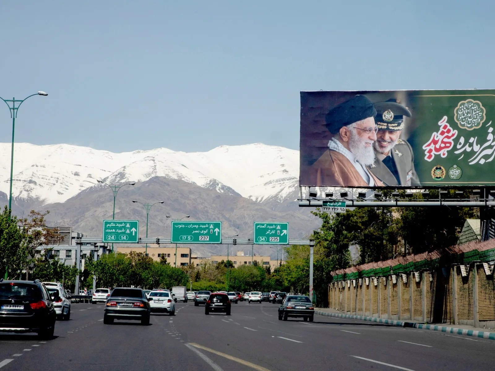 Fuel Tanker Explosion on Hamedan-Sanandaj Highway in Iran Causes Multiple Fatalities