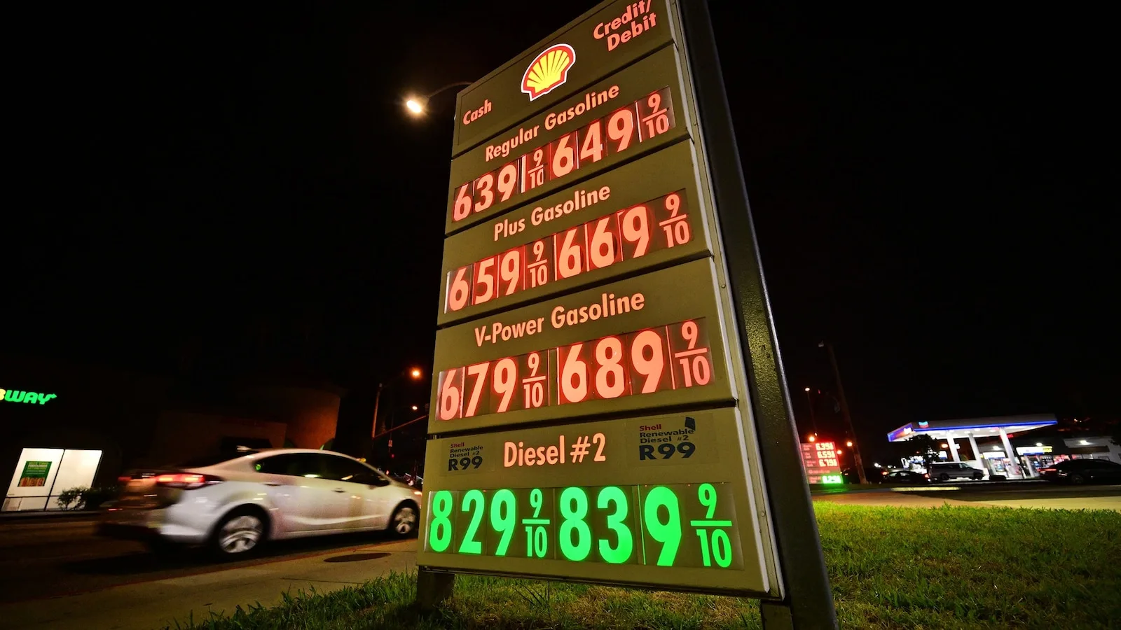Global Fuel Prices Surge Amid Iran War and Supply Disruptions