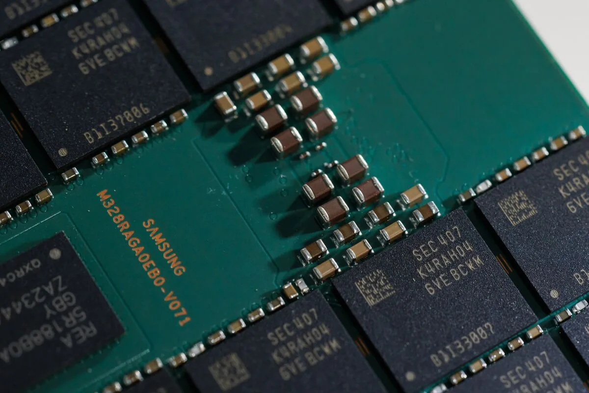 Google AI Memory Algorithm Announcement Impacts Major Memory Chip Stocks