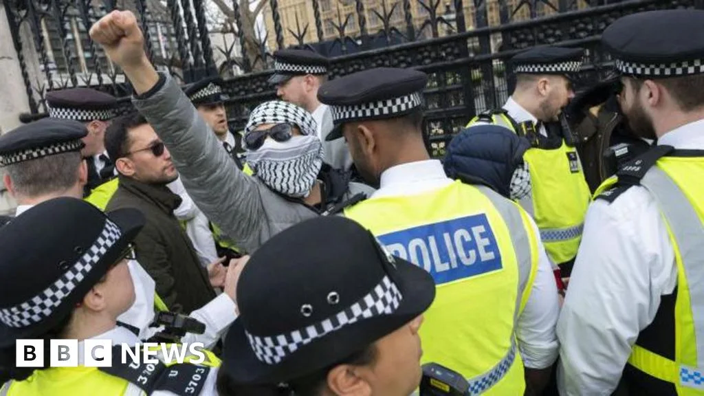 Government Approves Metropolitan Police Request to Ban London March
