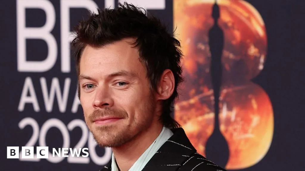 Harry Styles' New Album Tops UK Chart and Breaks His Own Sales Record