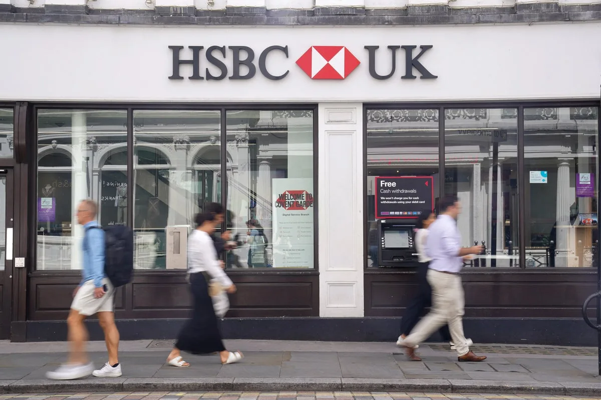 HSBC Reports Lower Profits Amid Credit Losses and Fraud Charge