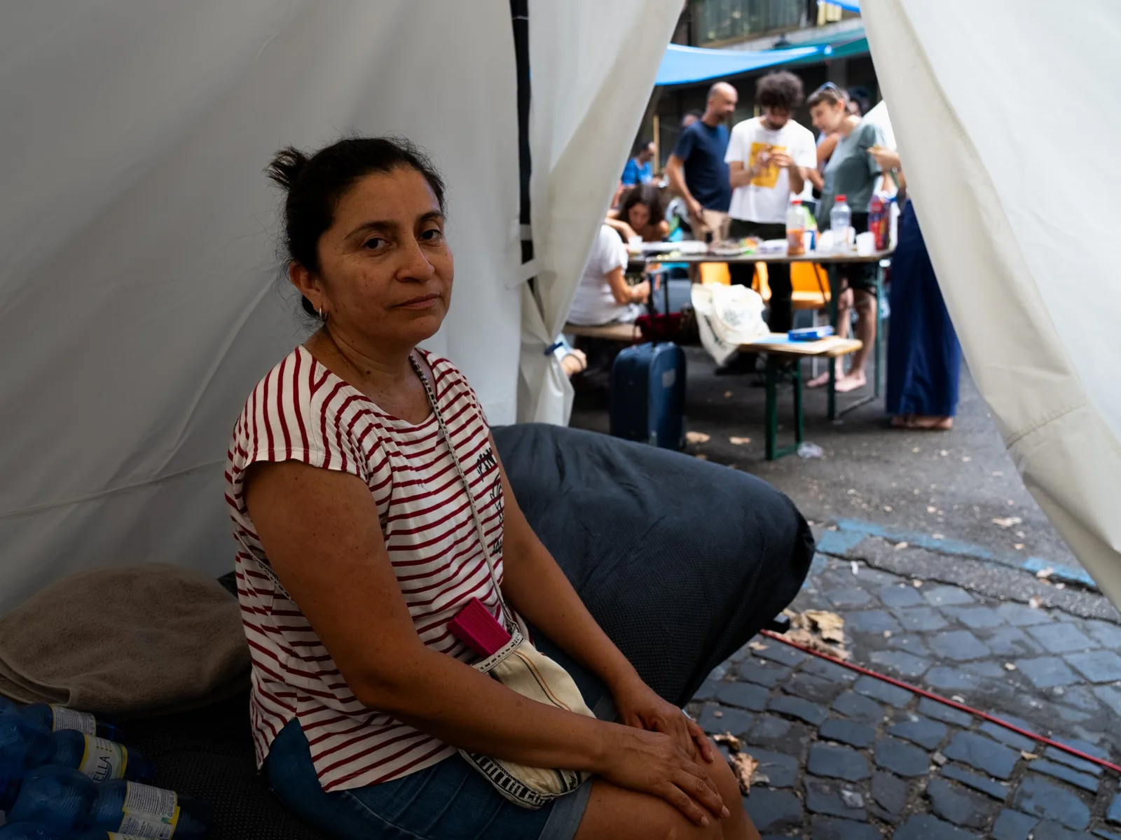 Hundreds Camp Outside in Rome After Eviction From Squatted Social Center