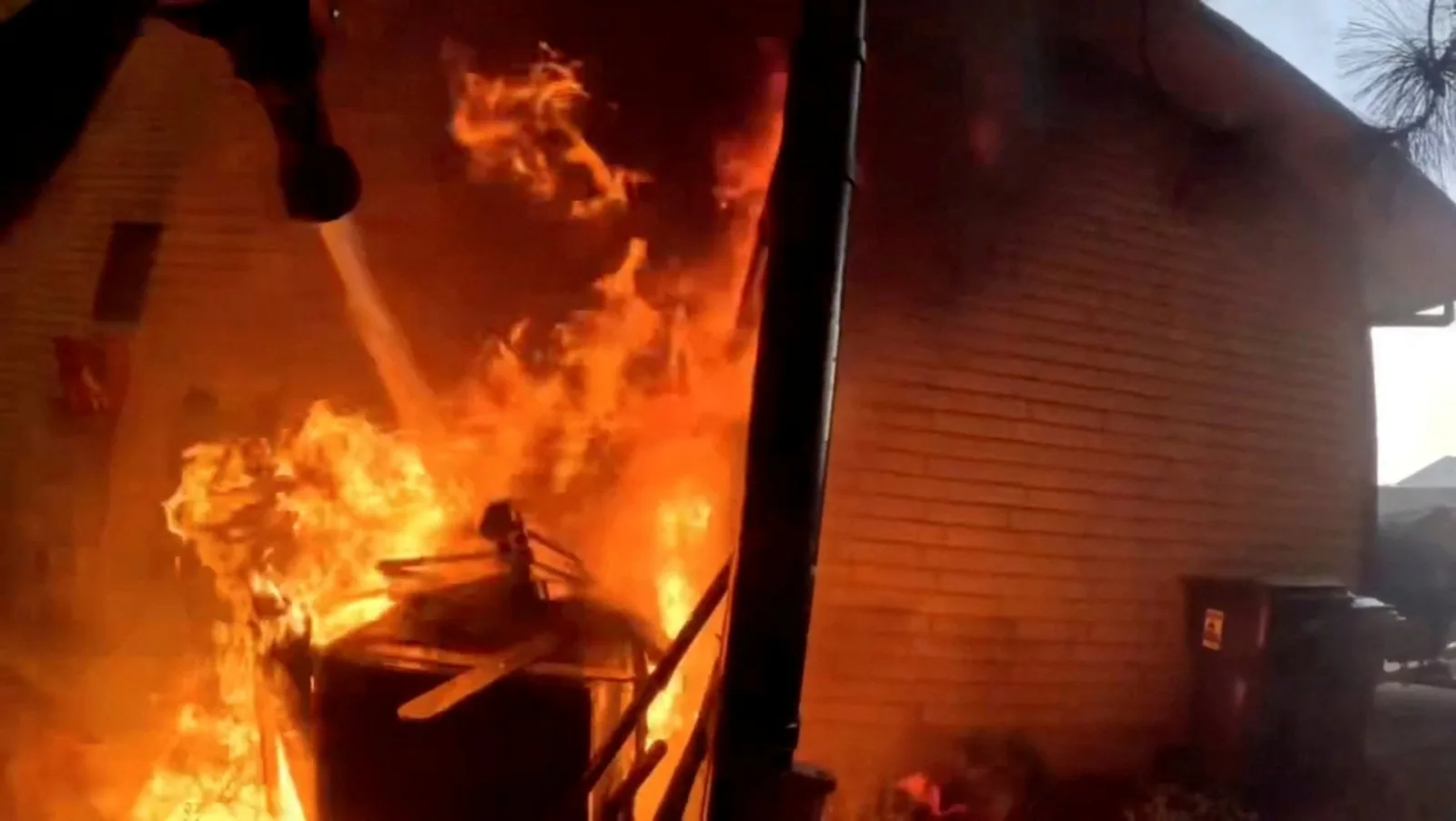 Hundreds of Buildings Destroyed as Wildfires Burn Across Spokane Area