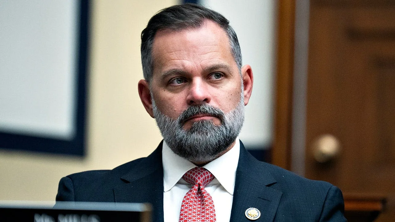 Incumbents and Trump-Endorsed Candidates Lose in 2026 Primary Elections