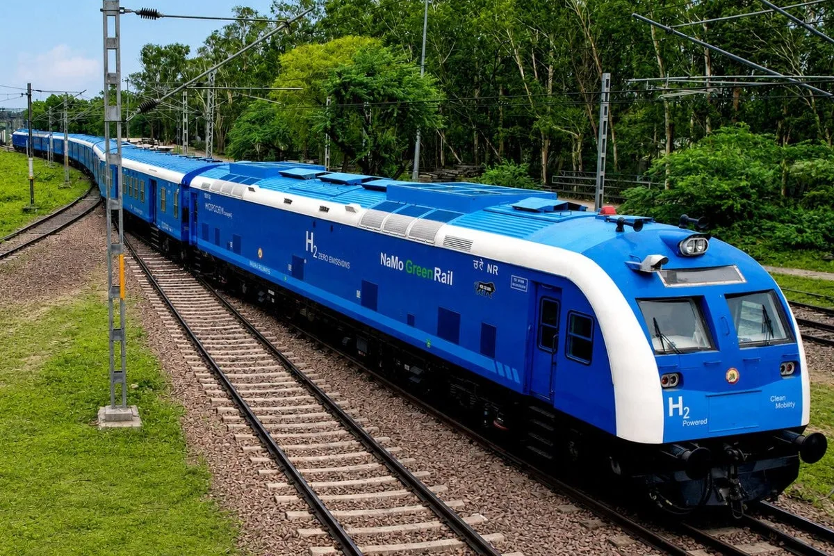 India Launches First Domestically Built Hydrogen-Powered Train