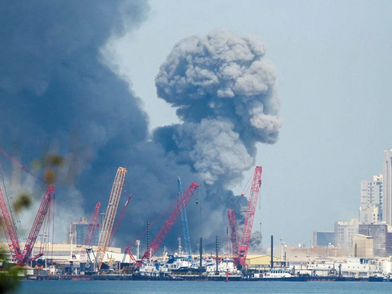 Iran Strikes US Military Base in Bahrain; Flights and Services Disrupted Across Gulf