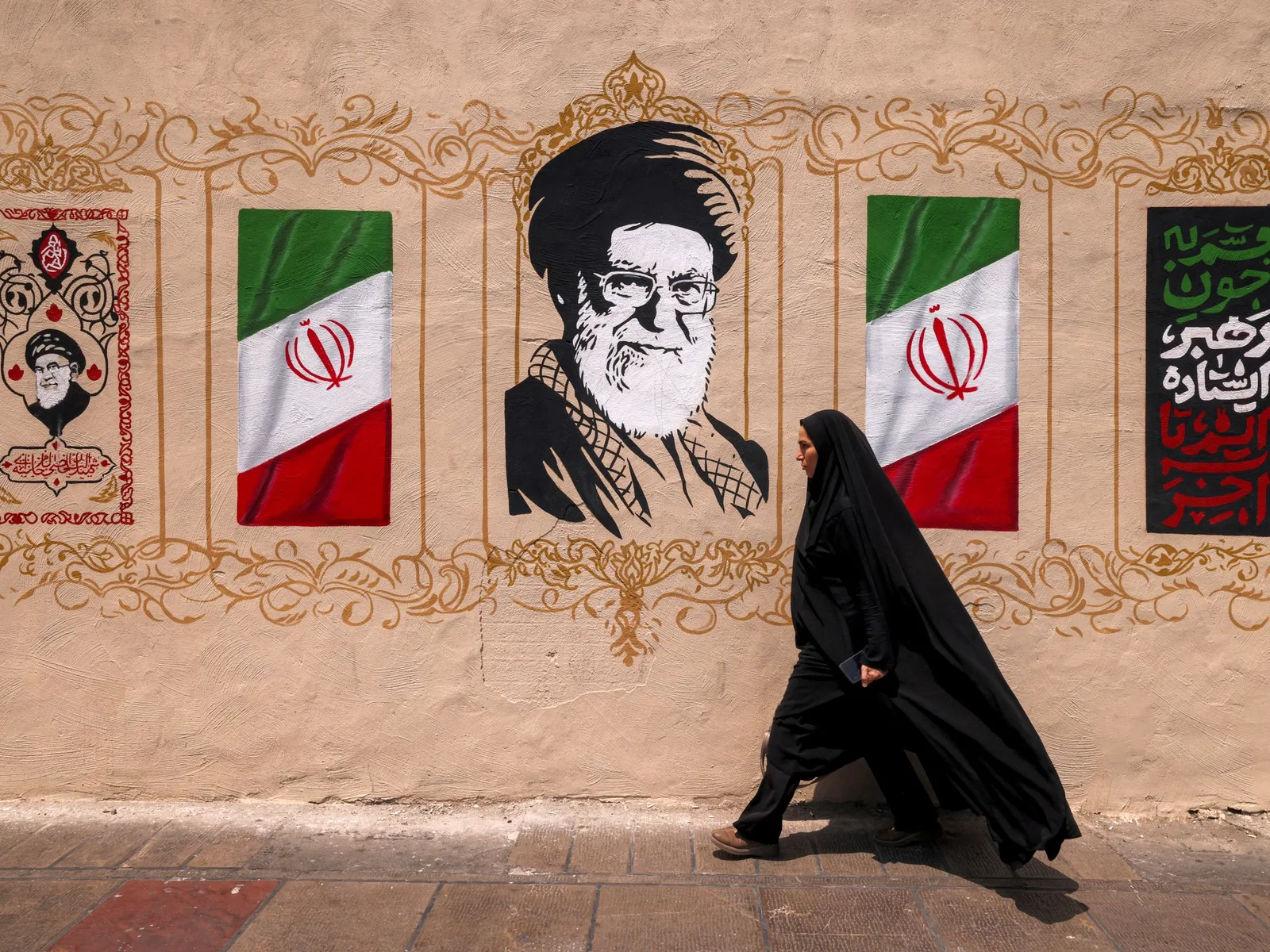 Iran Sets Conditions for Reopening Strait of Hormuz Amid Ongoing Negotiations