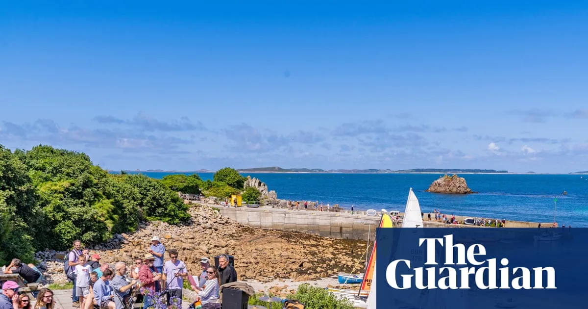 Isles of Scilly Ranked England’s Friendliest Place in New Social Division Study