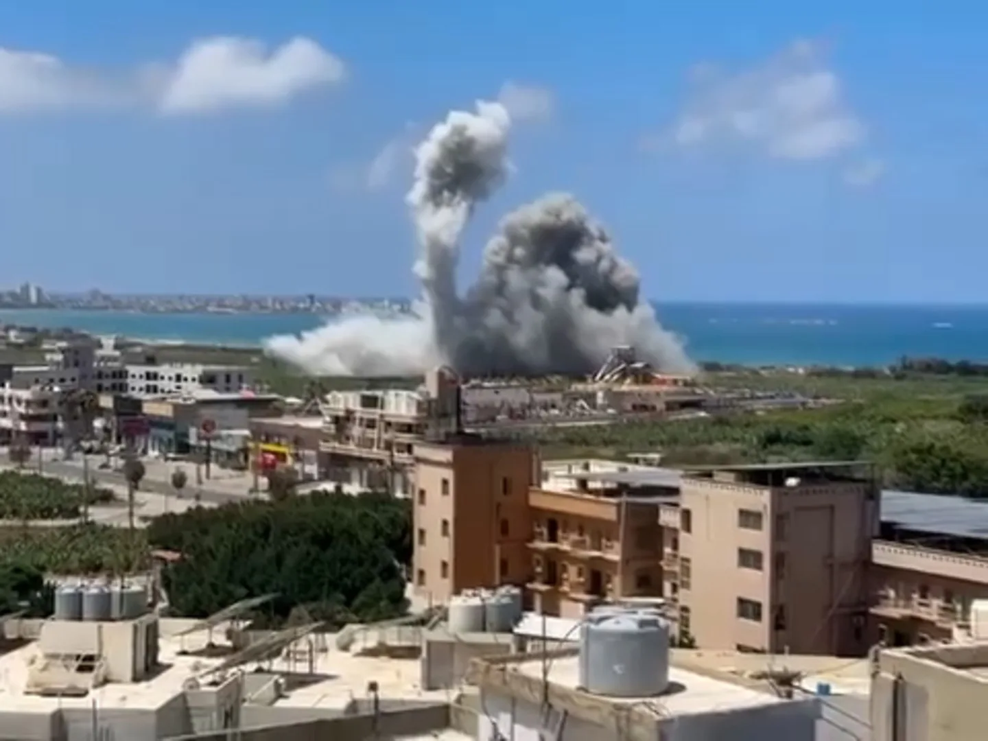 Israeli Air Strikes Hit Southern Lebanon, Causing Casualties and Infrastructure Damage
