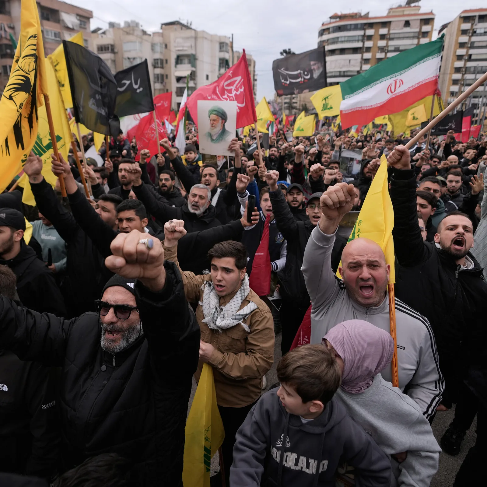 Israeli Strikes Target Hezbollah in Lebanon Amid Rising Tensions and Civilian Displacement