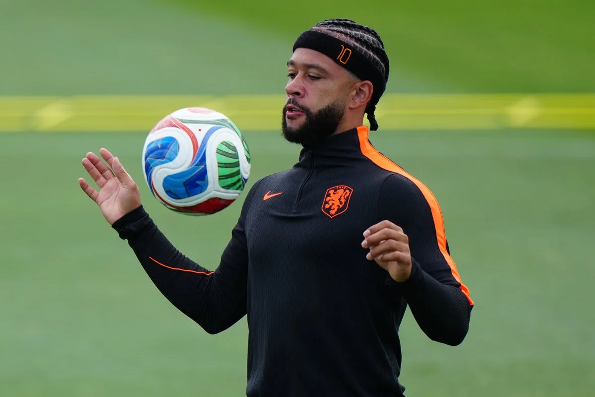 Japan Earns 2-2 Draw Against Netherlands in World Cup Group F Opener