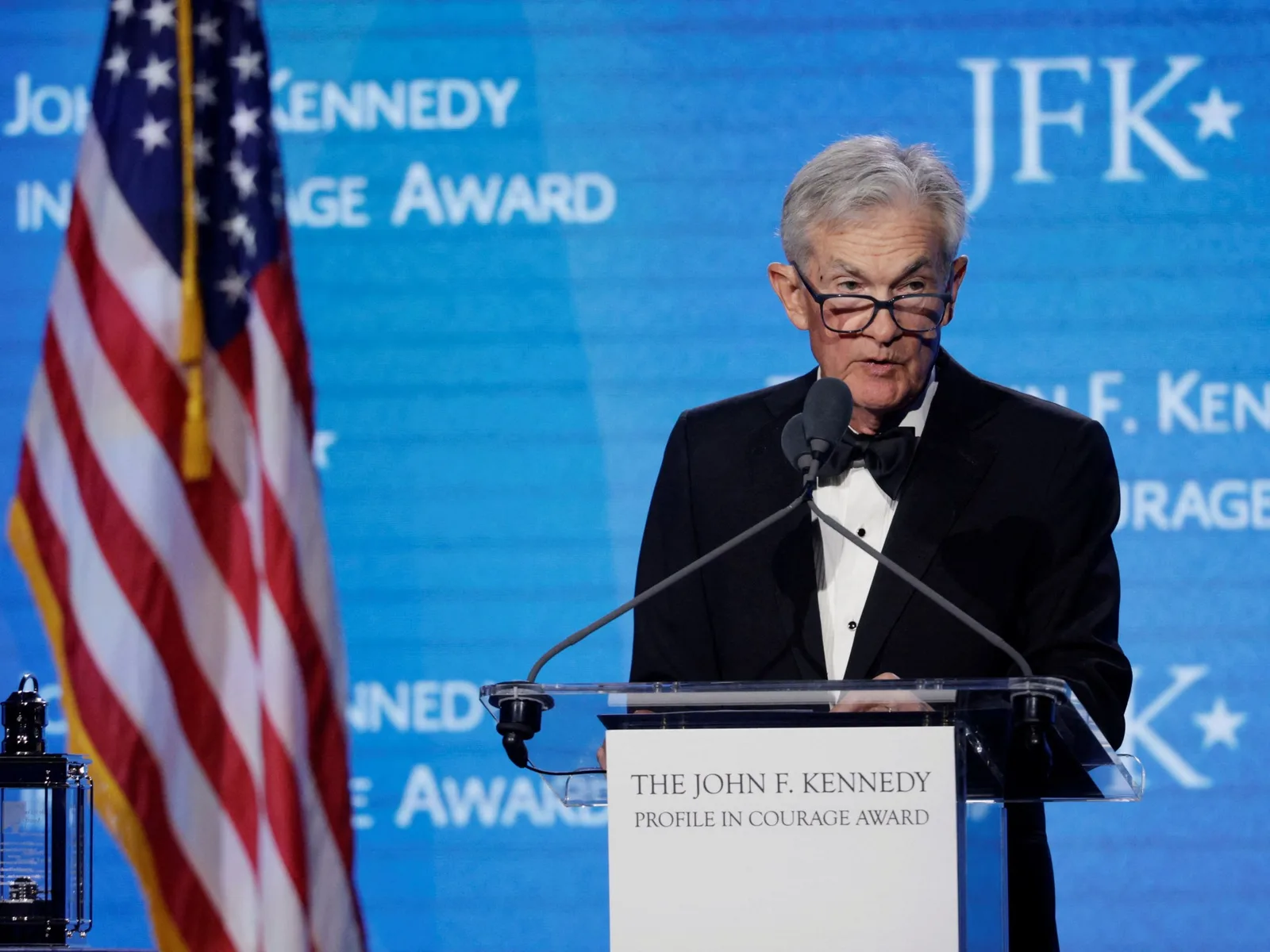 Jerome Powell Warns Against Political Pressure on US Federal Reserve