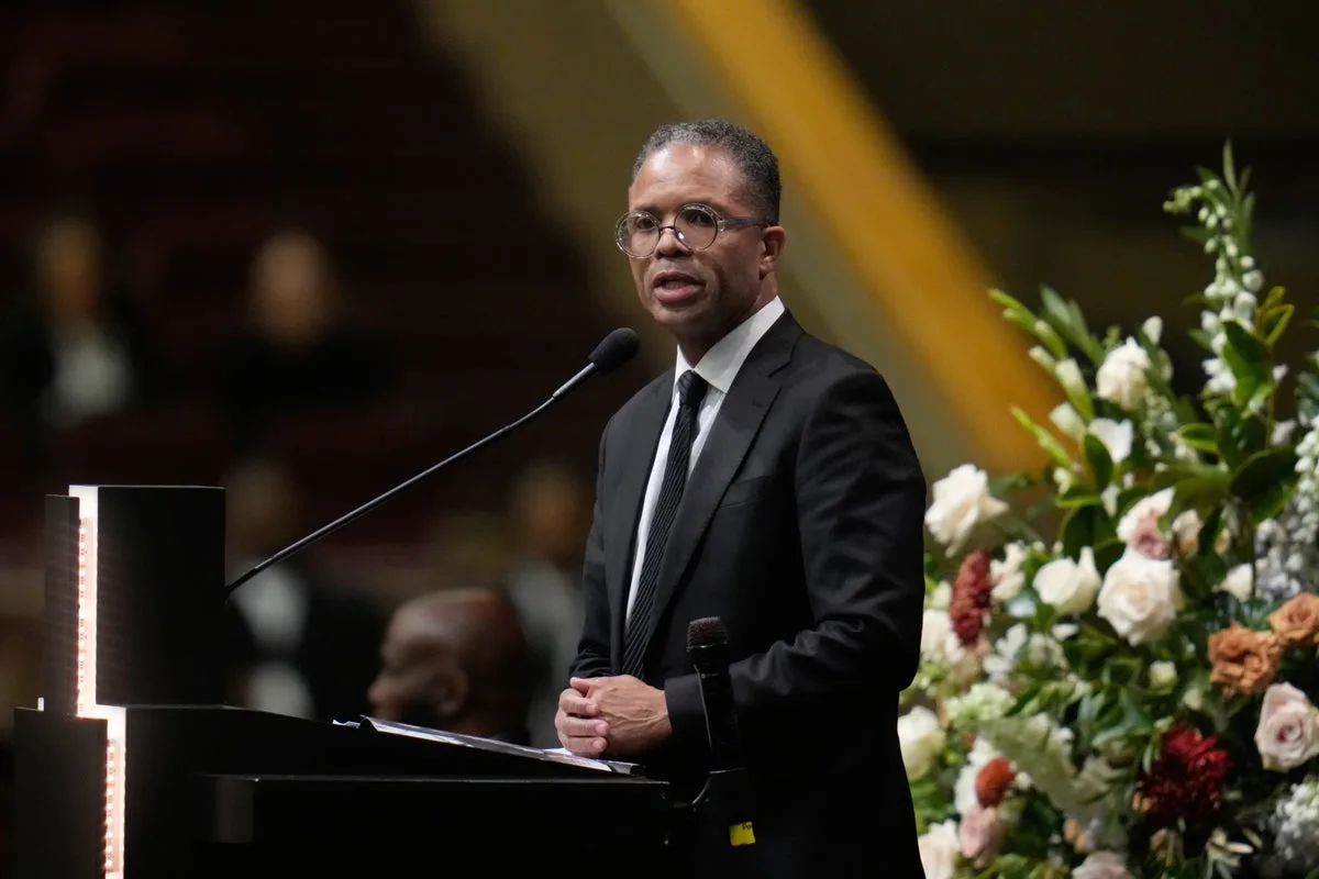 Jesse Jackson’s Son Criticizes Ex-Presidents at Funeral Attended by Obama, Clinton, Biden