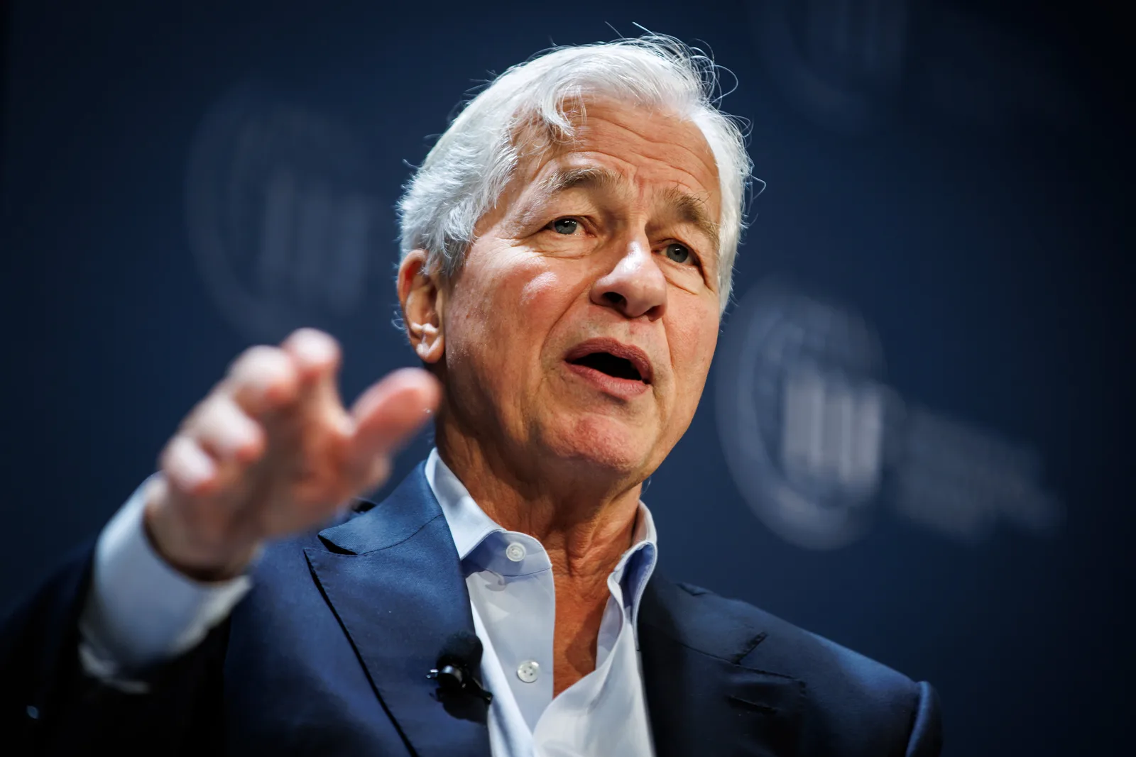 JPMorgan CEO Jamie Dimon Warns Against Buying Stocks and Long-Term Bonds