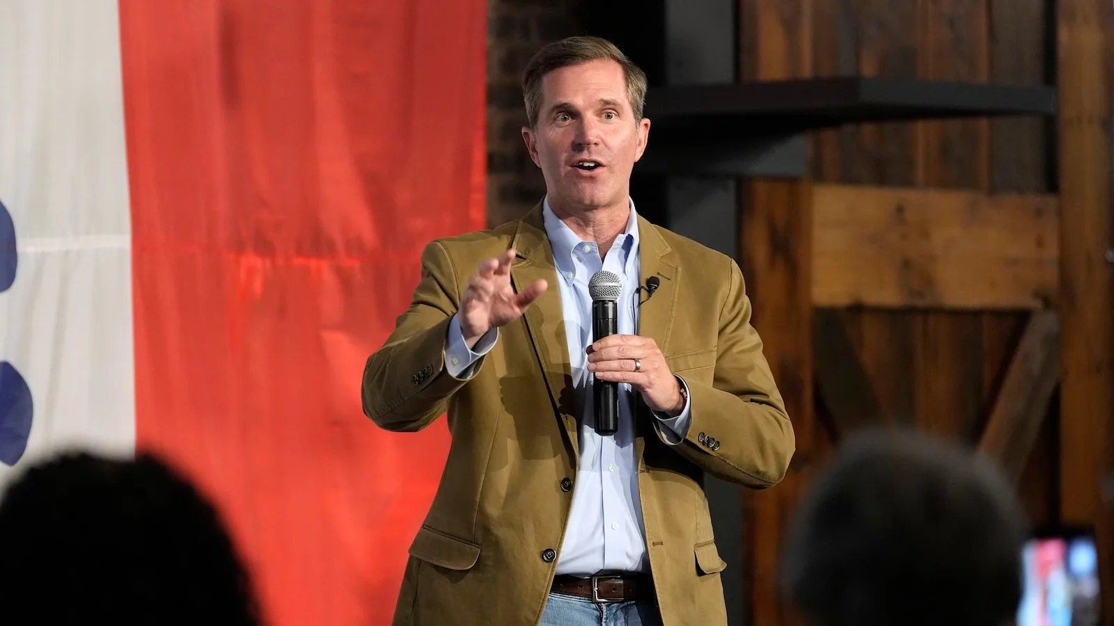 Kentucky Governor Urges Senator McConnell to Disclose Health Status or Resign
