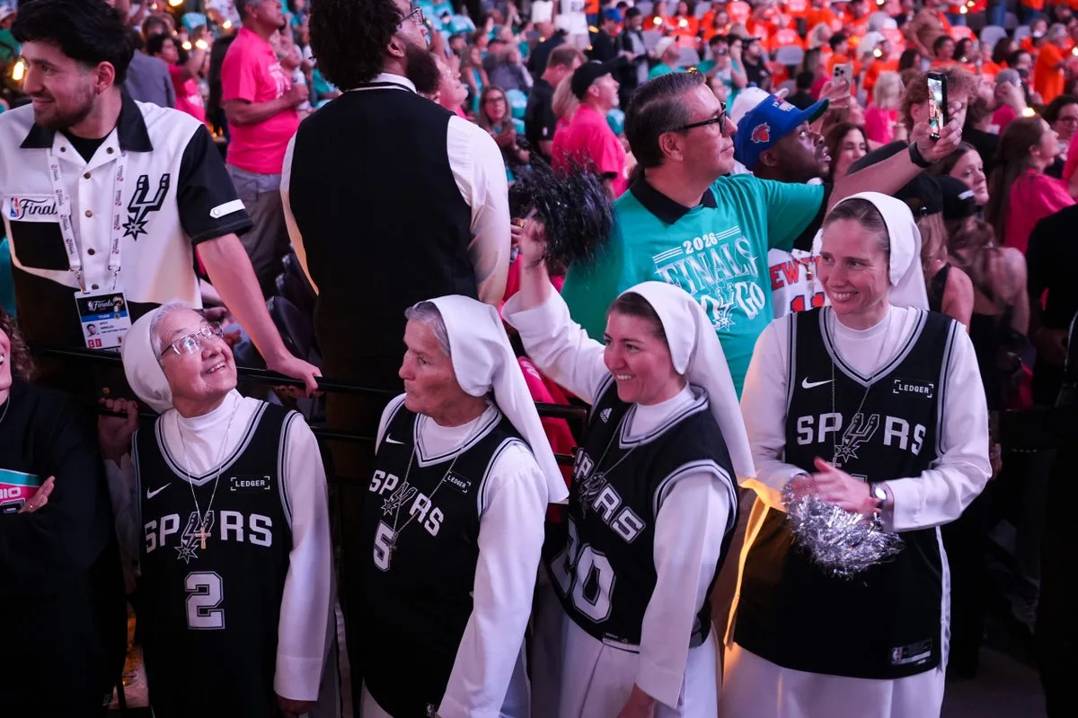 Knicks Defeat Spurs After Late Comeback in 2026 NBA Finals Game 1