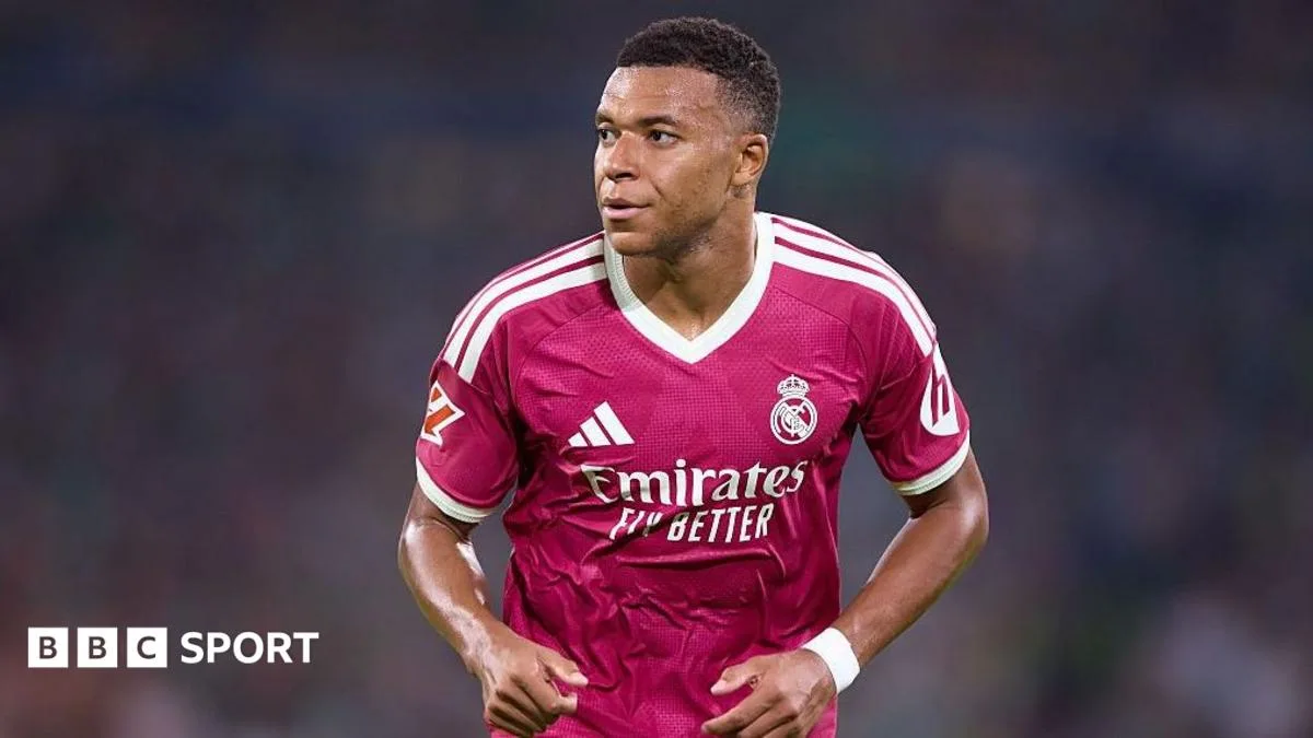 Kylian Mbappe and Harry Kane Discuss Ballon d'Or Prospects After Standout Seasons