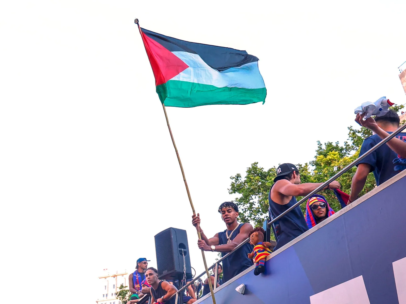 Lamine Yamal Waves Palestinian Flag During Barcelona Title Parade
