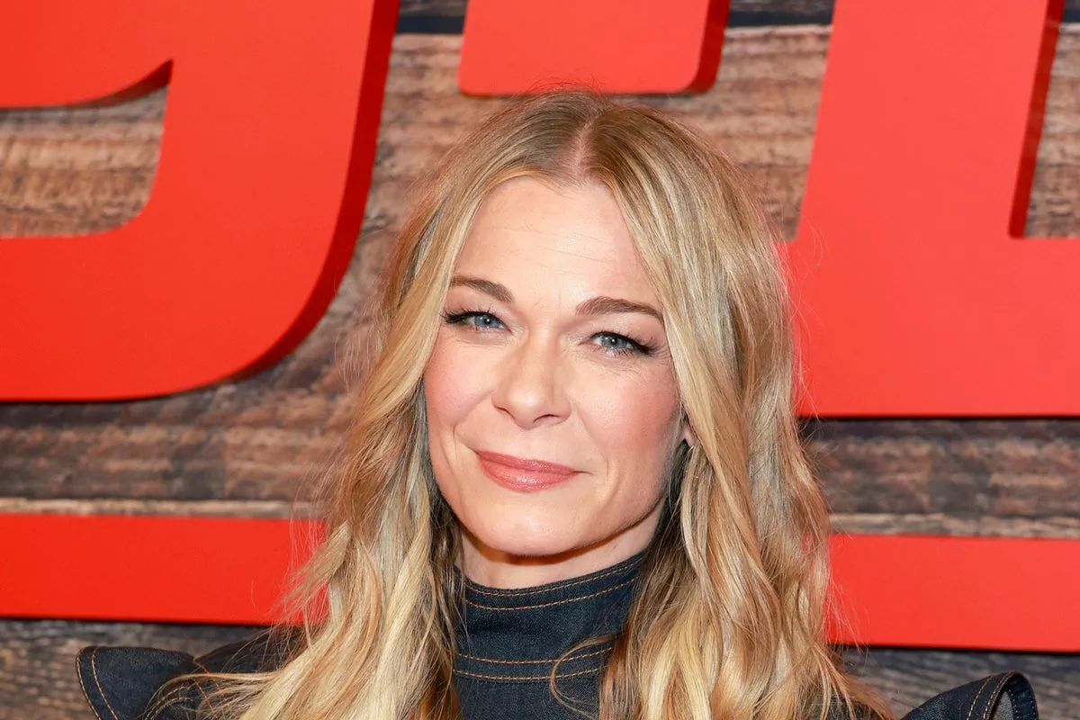 LeAnn Rimes Cancels US Concerts Due to Severe Illness