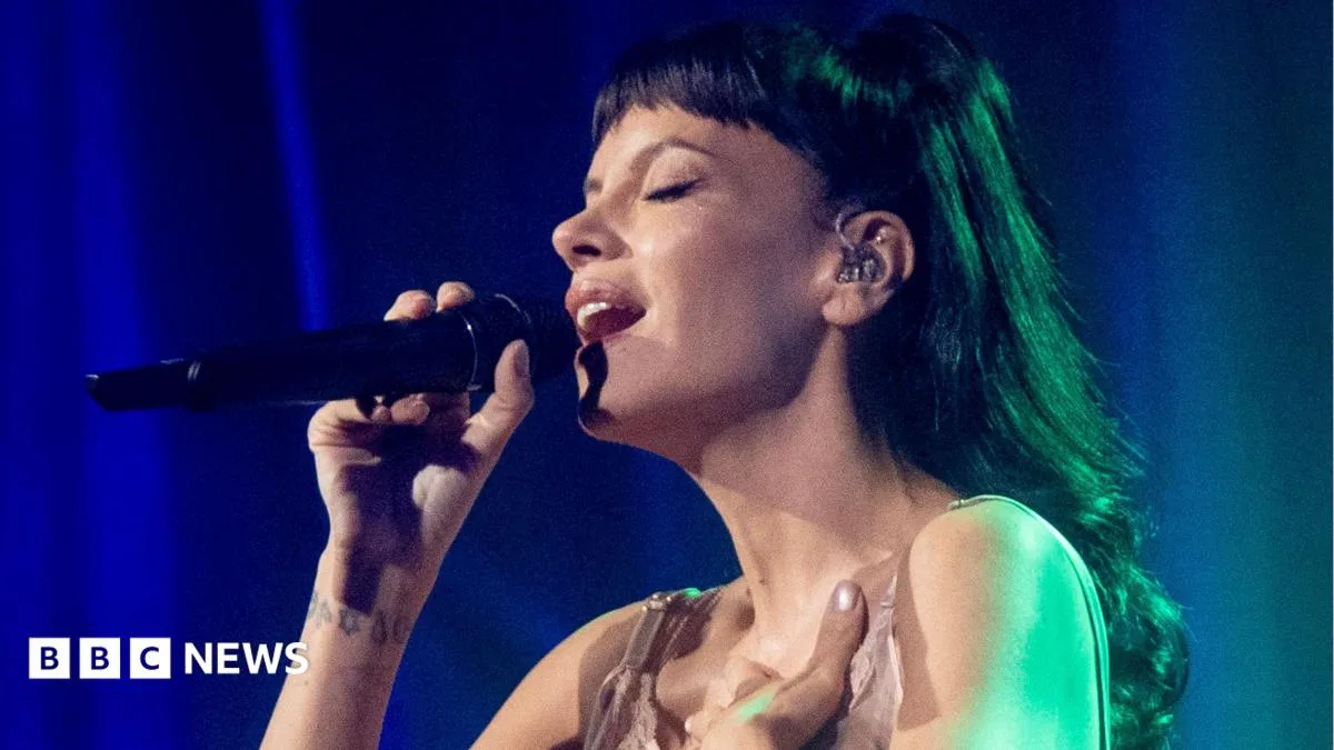 Lily Allen Responds to Criticism Over West End Girl Tour Show Length and Pricing