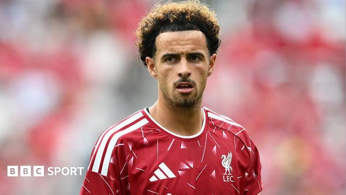 Liverpool's Curtis Jones and Dominik Szoboszlai in Heated Argument After Wrexham Win