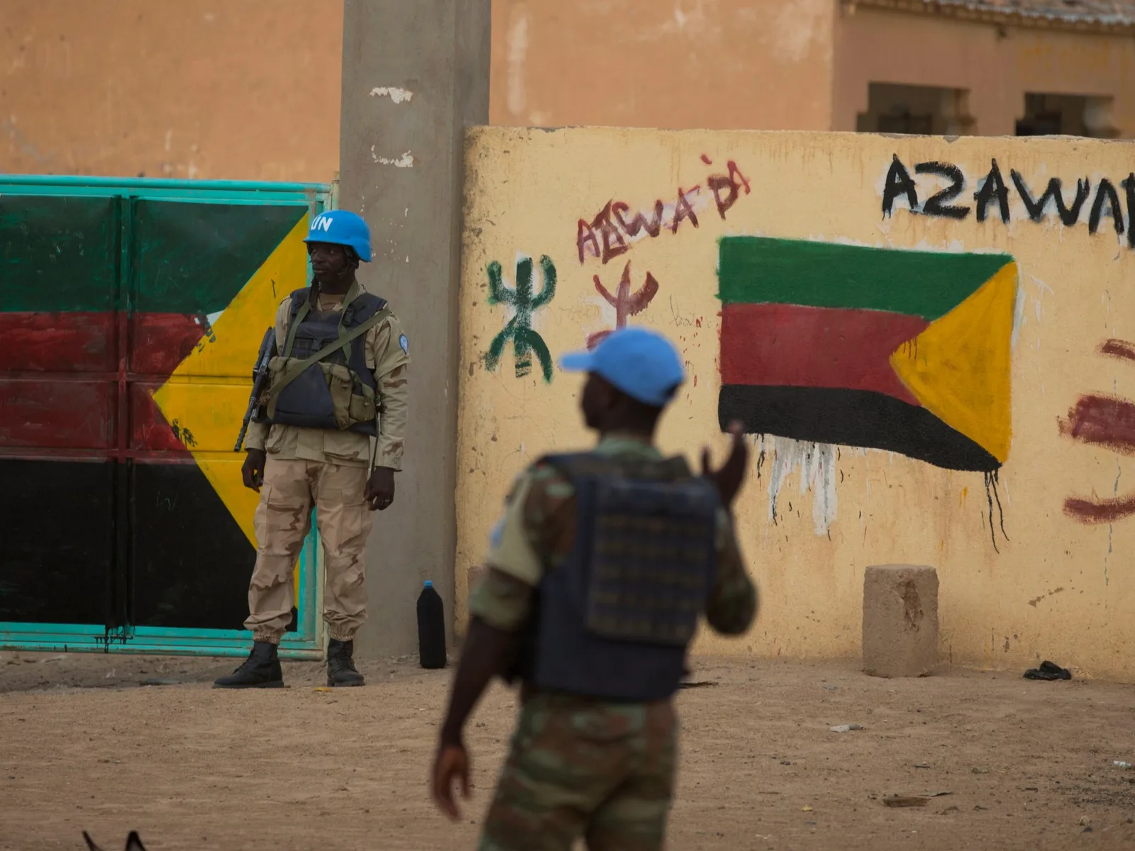Mali Faces Coordinated Attacks by Militants and Separatists; Russia Claims Coup Prevented