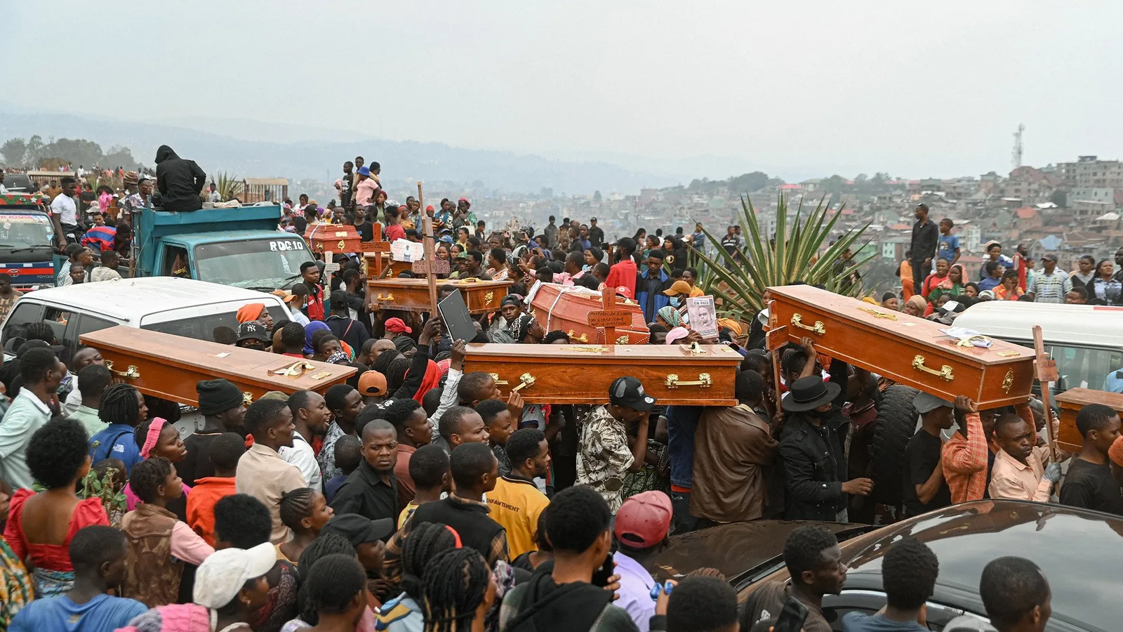 Mass Funeral Held After Deadly School Fire in Eastern DR Congo