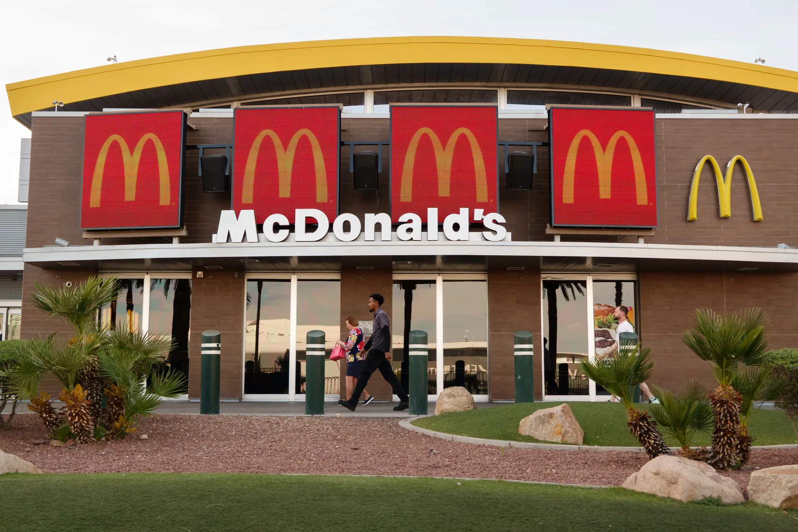 McDonald's Reports Solid Q1 Earnings Amid Slowing Consumer Spending
