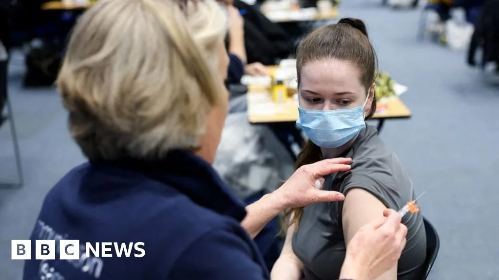 Meningitis B Vaccination Programme Expanded to Year 11 Pupils in Kent Schools