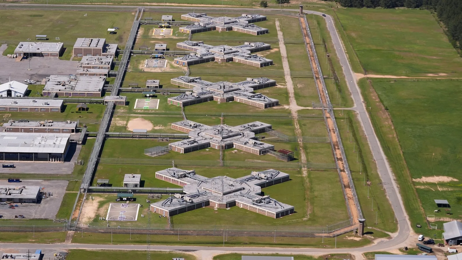 Mexican Migrant Becomes 47th Reported Death in ICE Custody During Current Administration