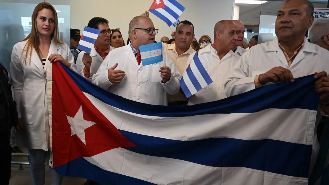 Mexico to Continue Hosting Cuban Doctors as Other Countries End Agreements